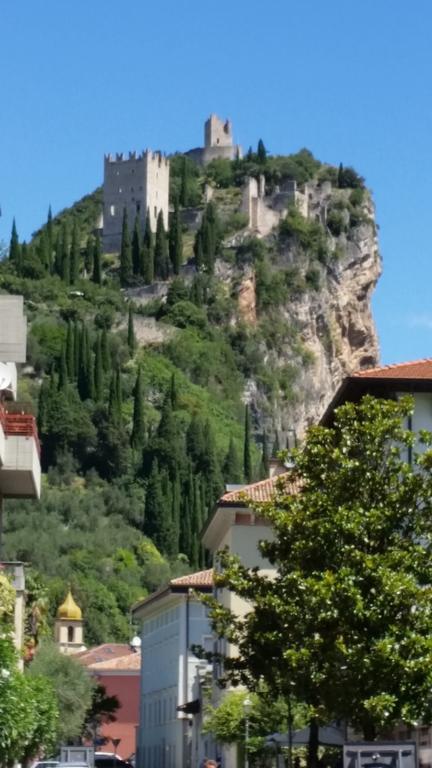 Apartment Weiss Home Riva del Garda Exterior photo